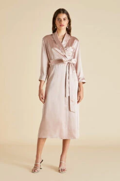 Astrid Oyster Ivory Silk Satin Robe