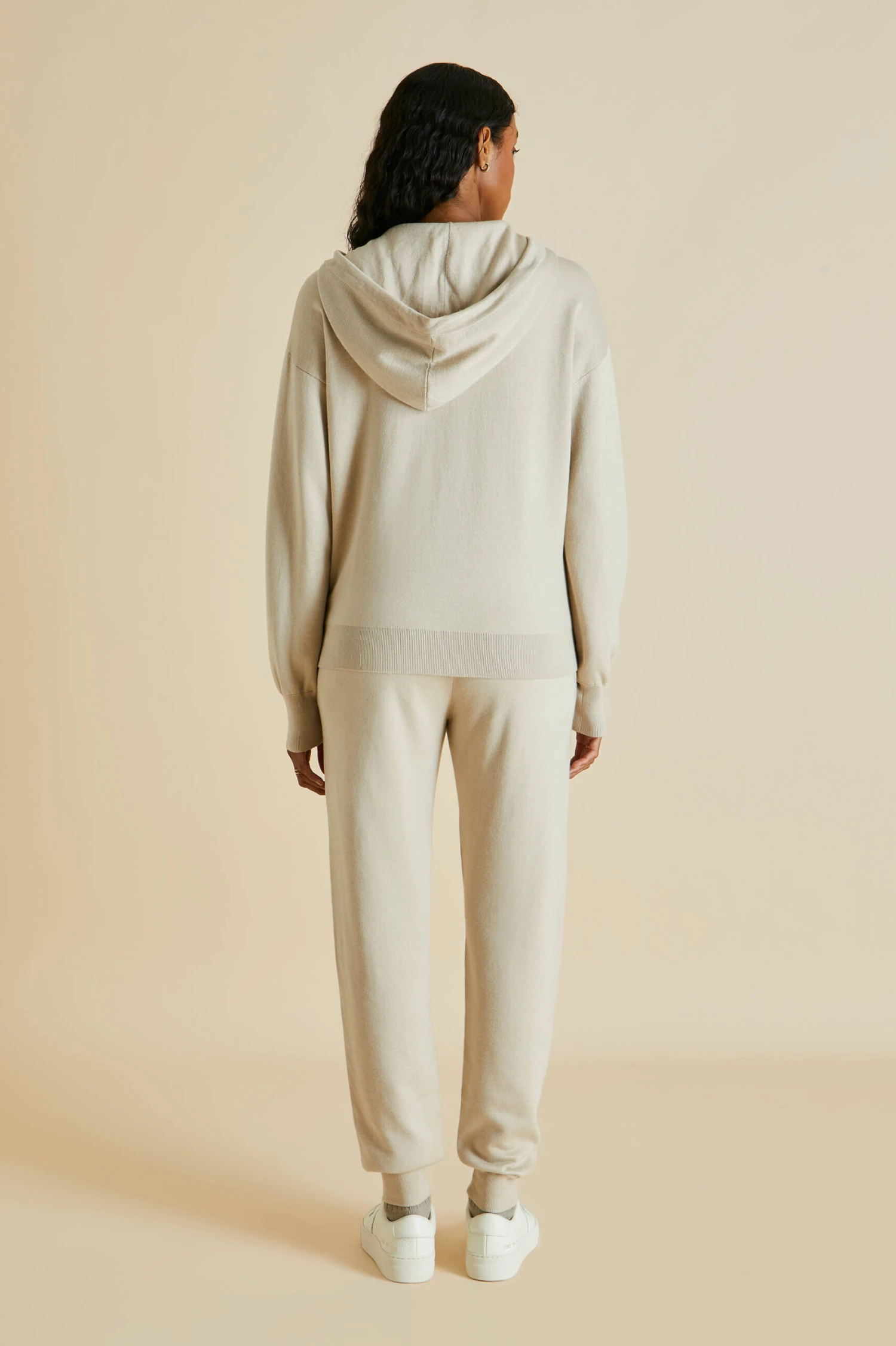 Della Kasbah Silk-Cashmere Tracksuit - Image 3