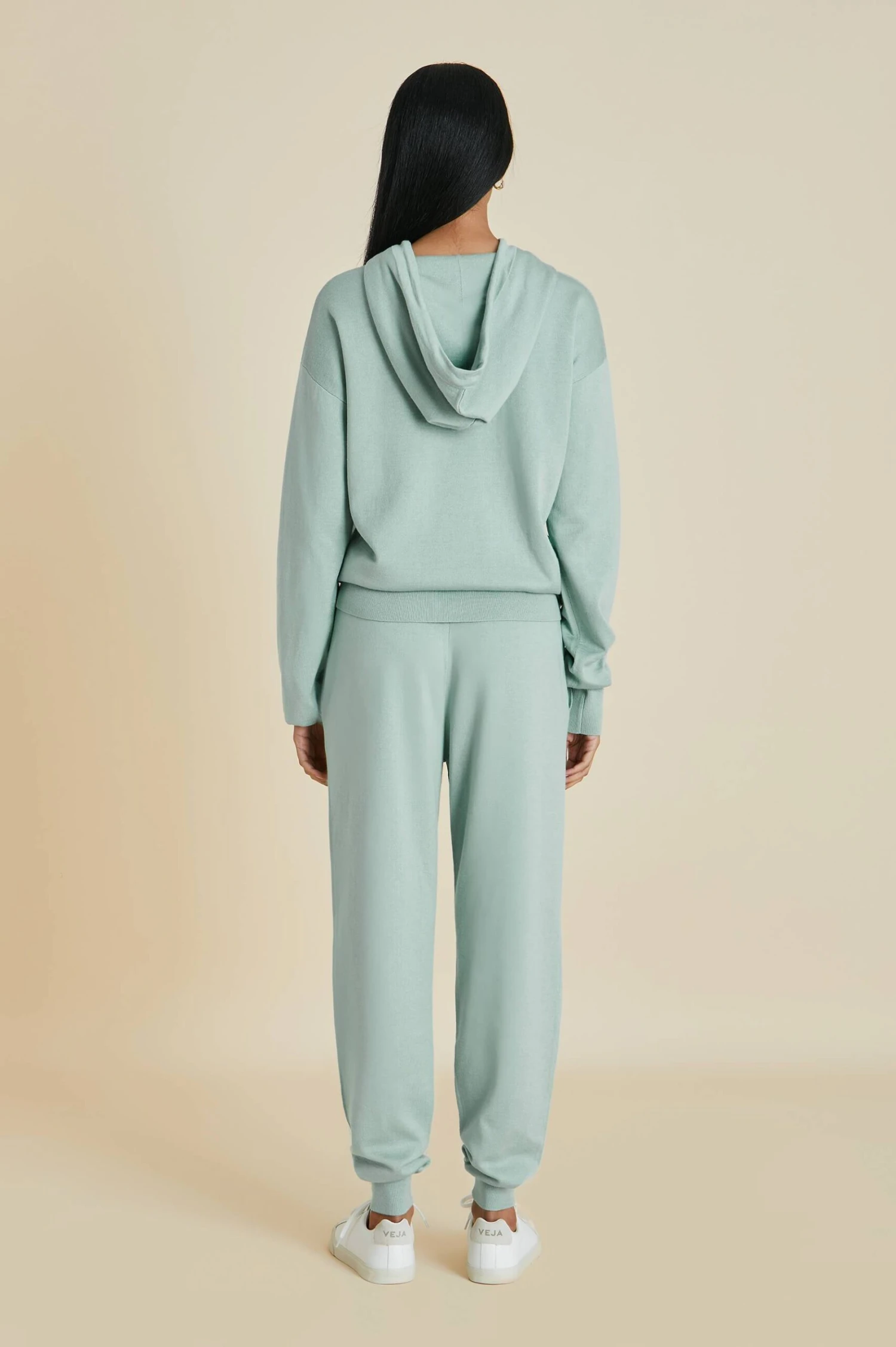 Gia Deia Silk-Cashmere Tracksuit - Image 4