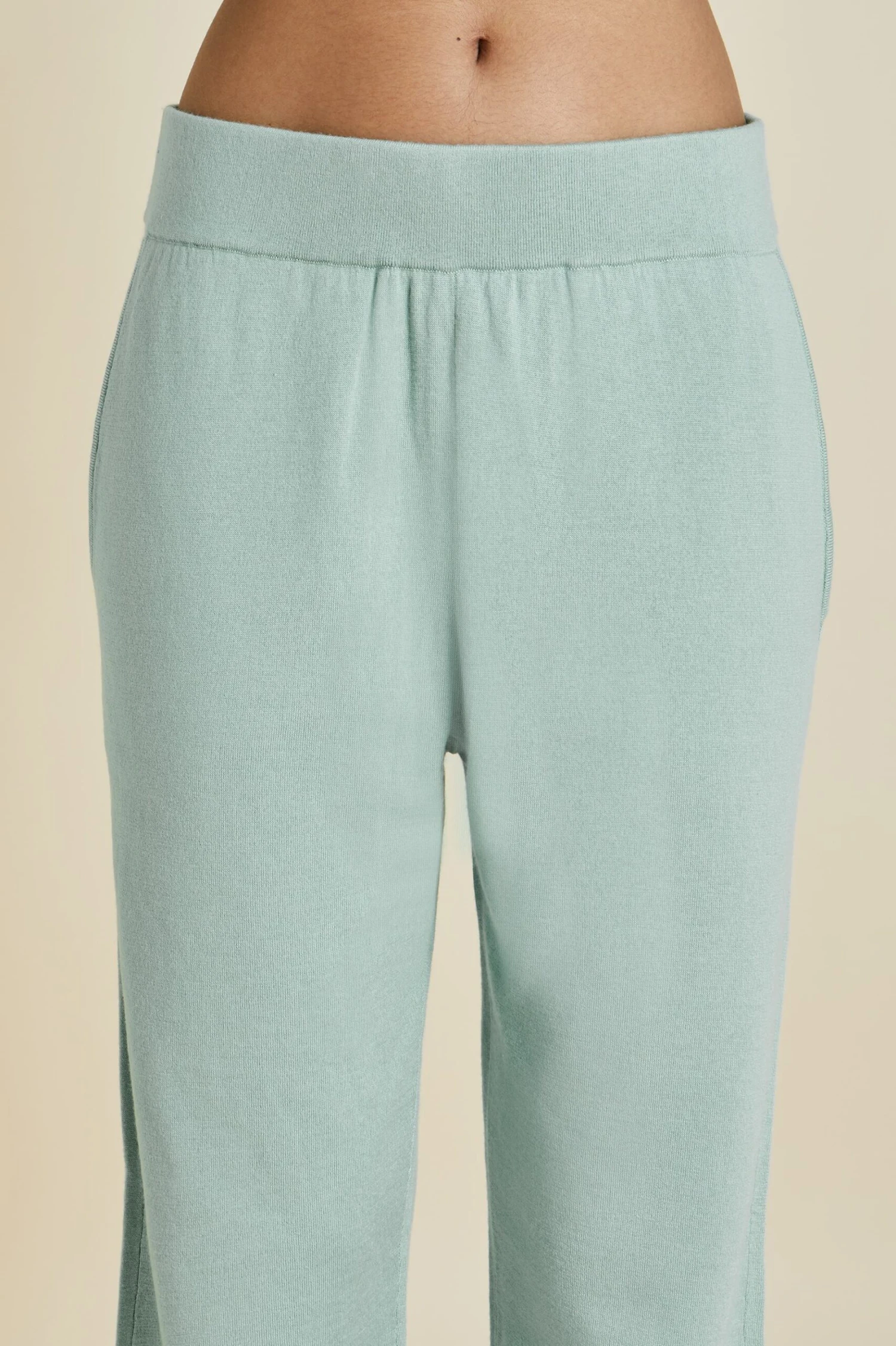 Gia Deia Silk-Cashmere Tracksuit - Image 5