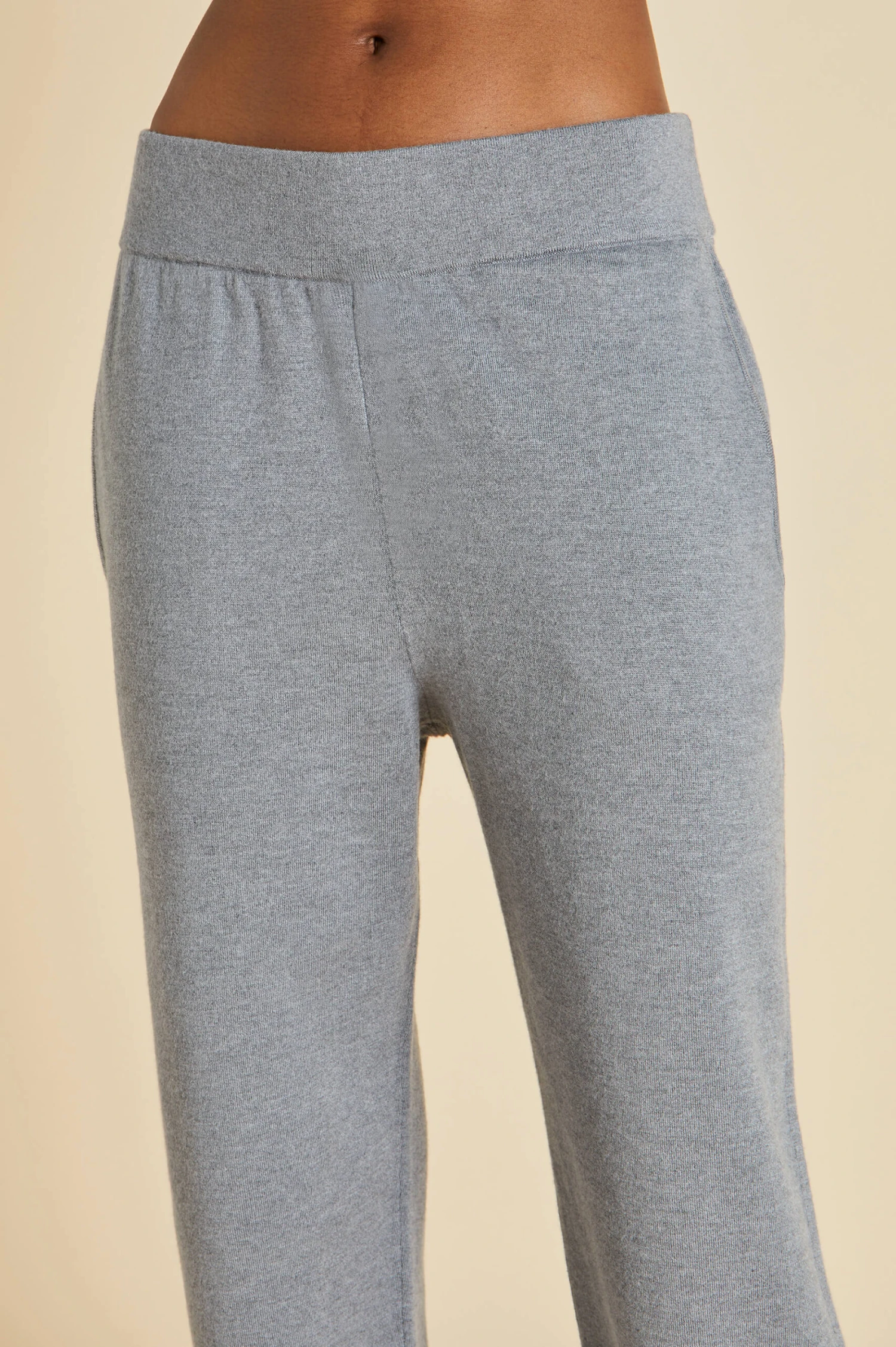 Gia London Silk-Cashmere Tracksuit - Image 7