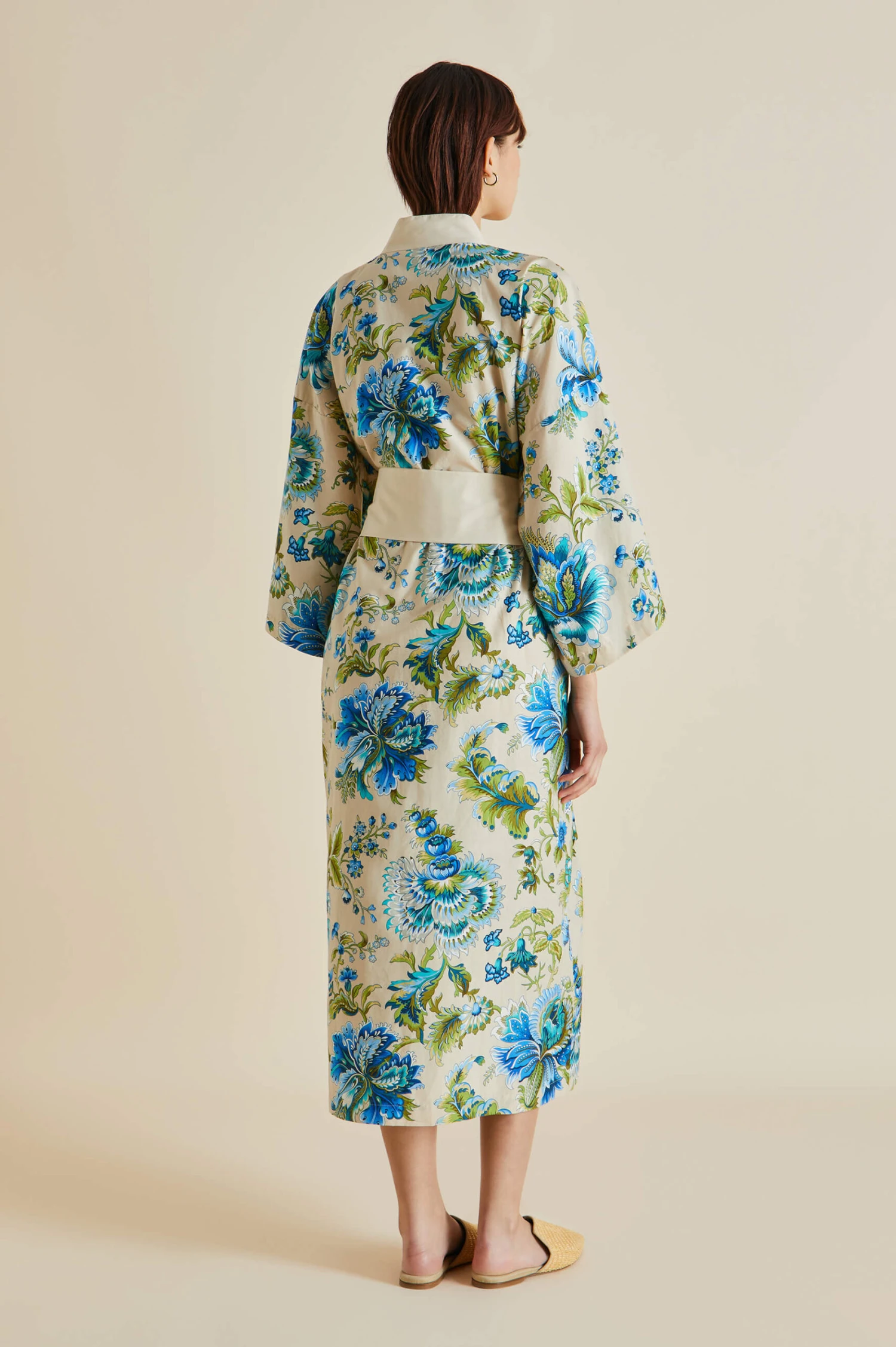 Amaya Jasmine Blue Floral Cotton-Silk Robe - Image 4