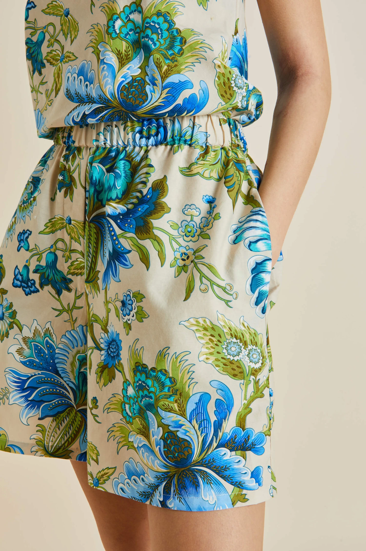 Indya Jasmine Blue Floral Cotton-Silk Pajamas - Image 6