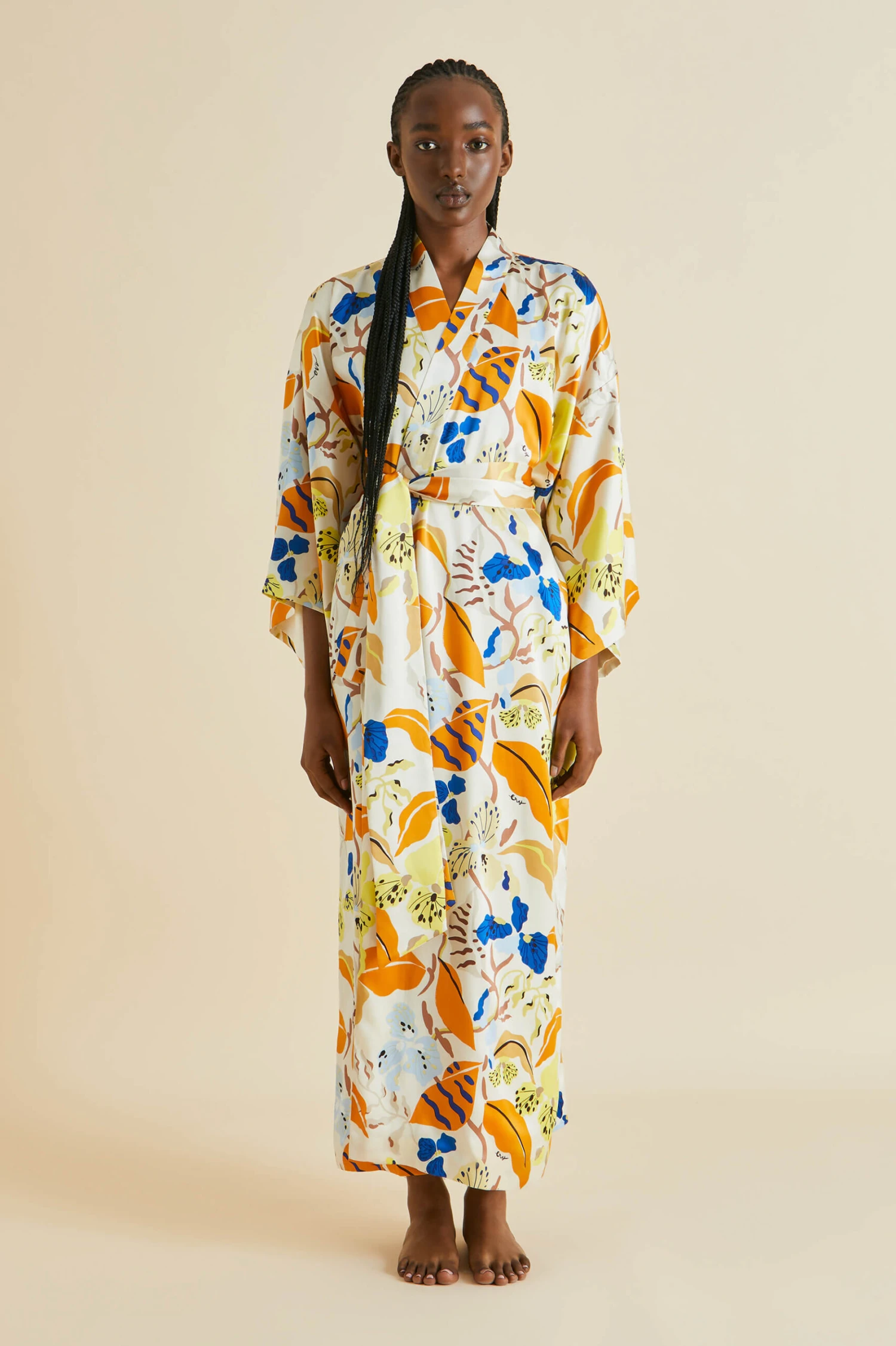 Queenie Feliu Cream Floral Silk Satin Robe - Image 3
